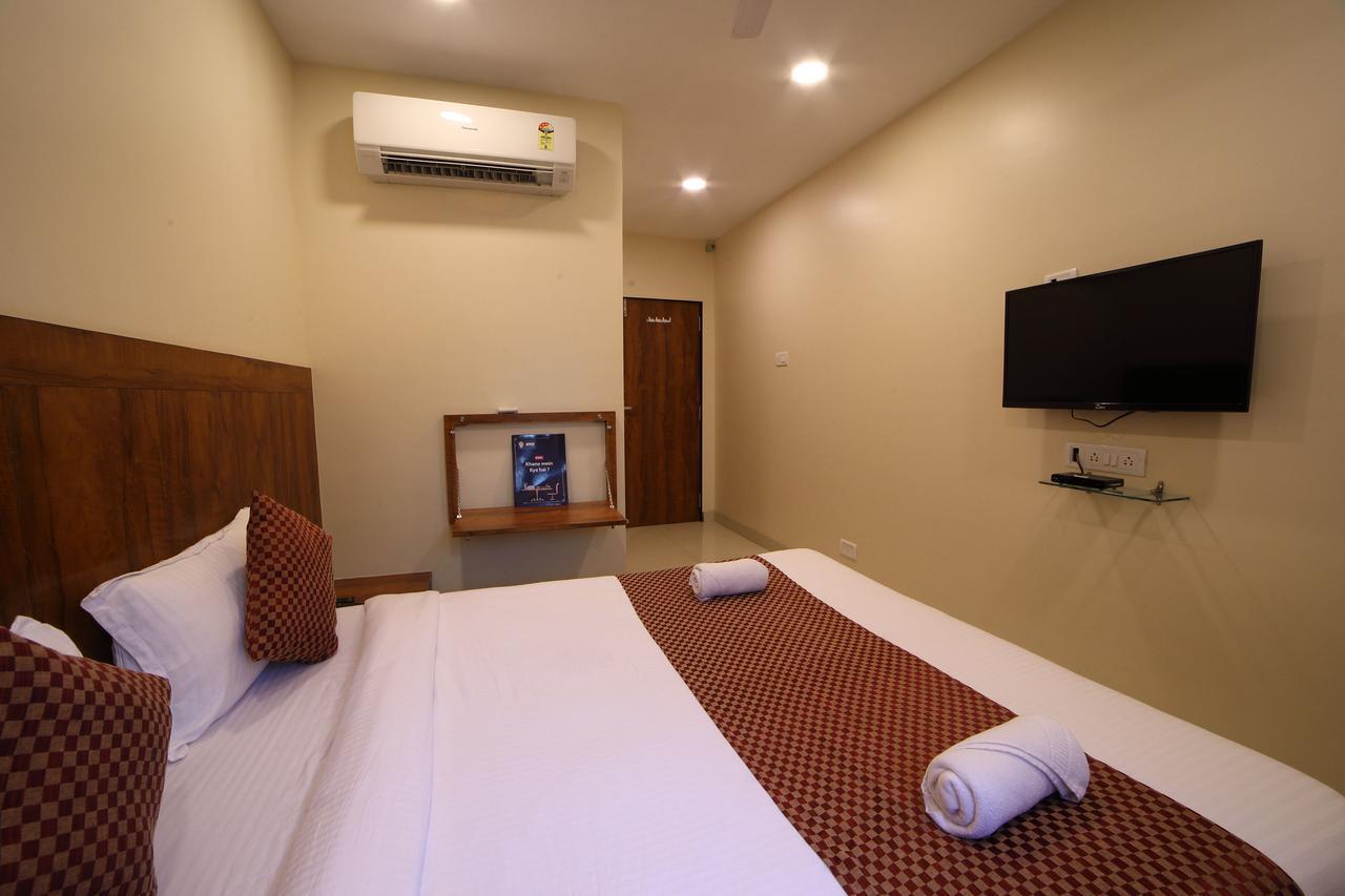 Oyo 8757 Prakash Inn Mumbai Exterior photo